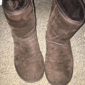 UGG Shoes - SHORT BROWN UGGS UGG Shoes - SHORT BROWN UGGS